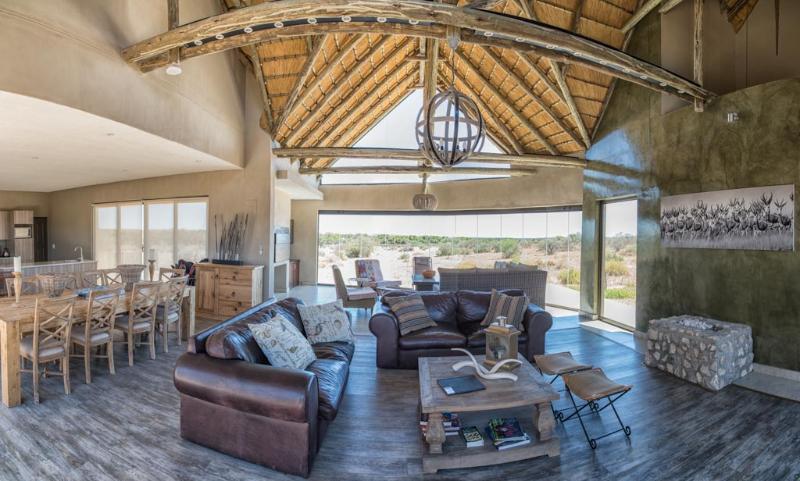 Naankuse Lodge Windhoek Exterior photo