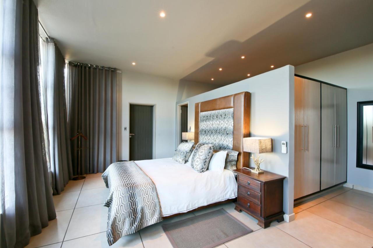 Naankuse Lodge Windhoek Exterior photo