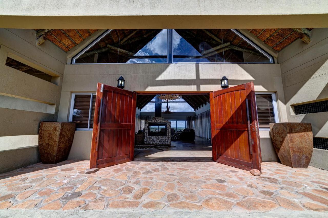 Naankuse Lodge Windhoek Exterior photo