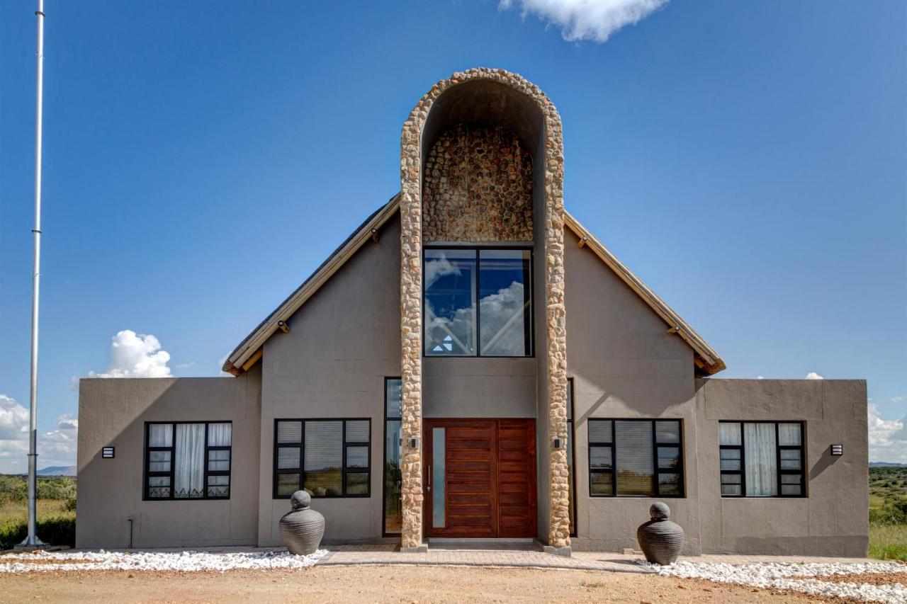 Naankuse Lodge Windhoek Exterior photo